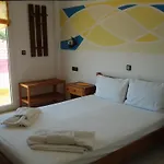 Apartment Haus Sofis Kinira