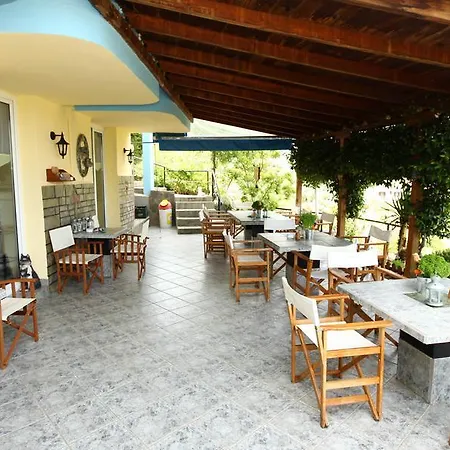 Haus Sofis Коинира