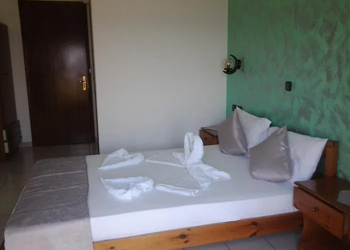 Apartament Haus Sofis Koinira